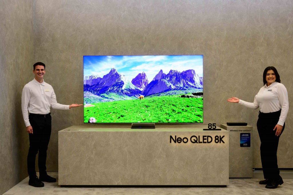 Samsung-Neo-QLED-8K-QN990F-.jpg