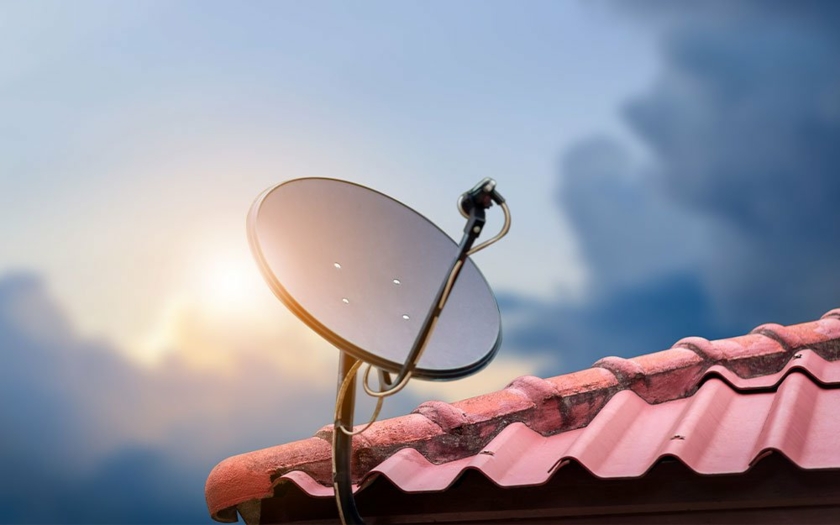 Satellitenschuessel-Copyright-stock-adobe-com--WK-Stock-Photo-.jpg