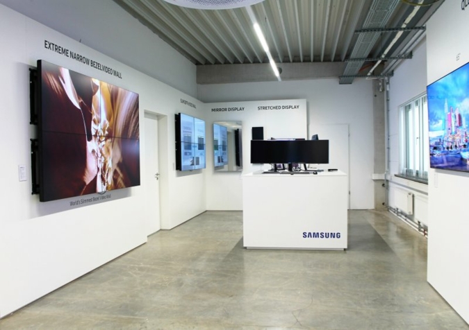 SamsungShowroom-Schwalbach.jpg