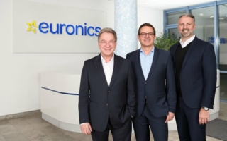 Vorstandstrio-Euronics--Copyright-Thomas-B--Jones-Fotografie.jpg