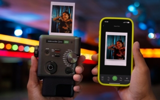 FUJIFILM-instax-mini-Evo-Cinema--Copyright-FUJIFILM-Imaging-Systems-GmbH---Co--KG.jpg