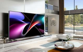 Hisense-116UXQ-Lifestyle-Copyright-Hisense-Gorenje-Germany-GmbH.jpg