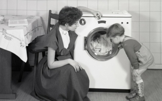 Constructa-erste-Waschmaschine.jpg